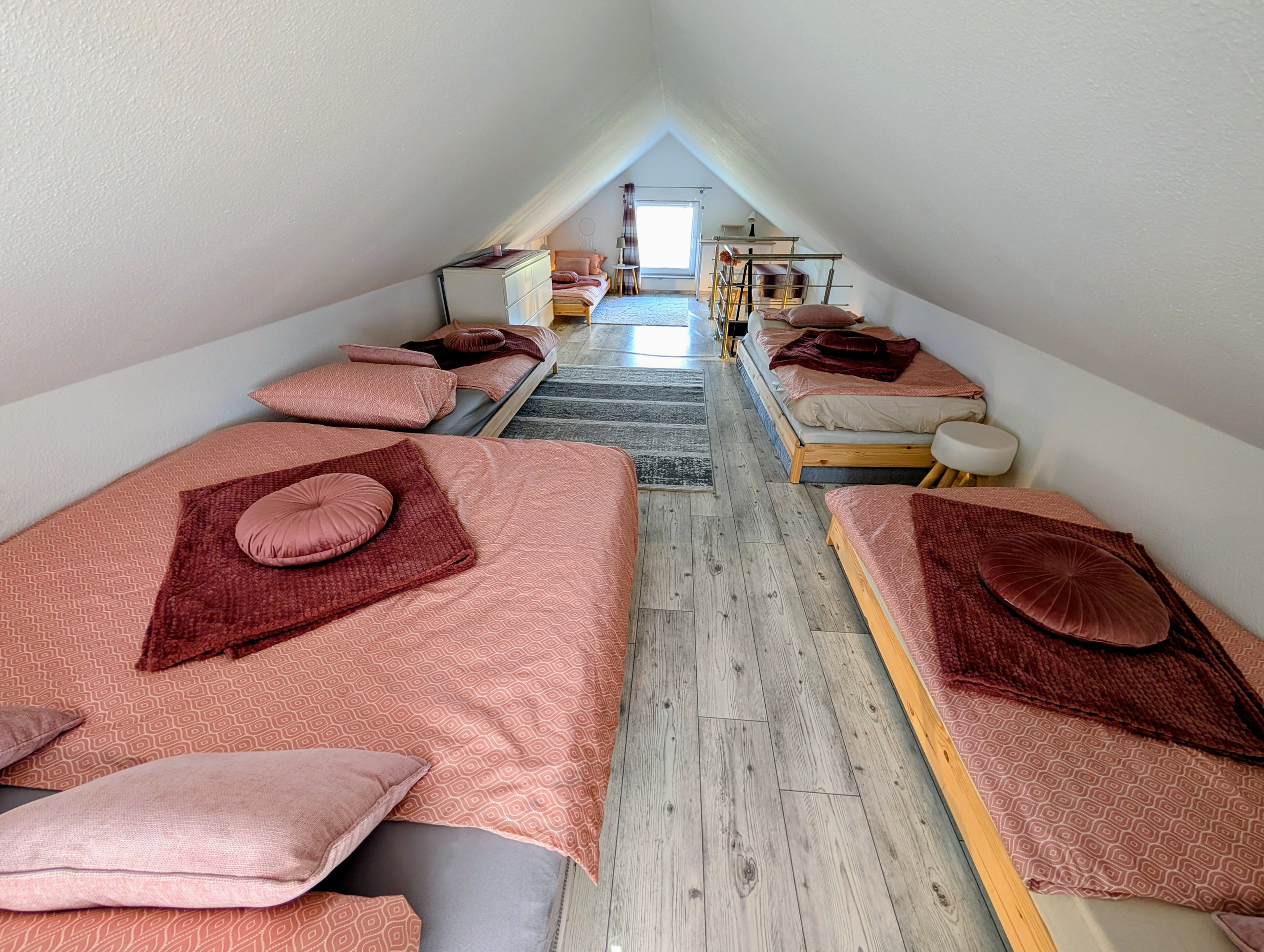 ferienhaus_magnolie-schlafbereich-6-personen-01