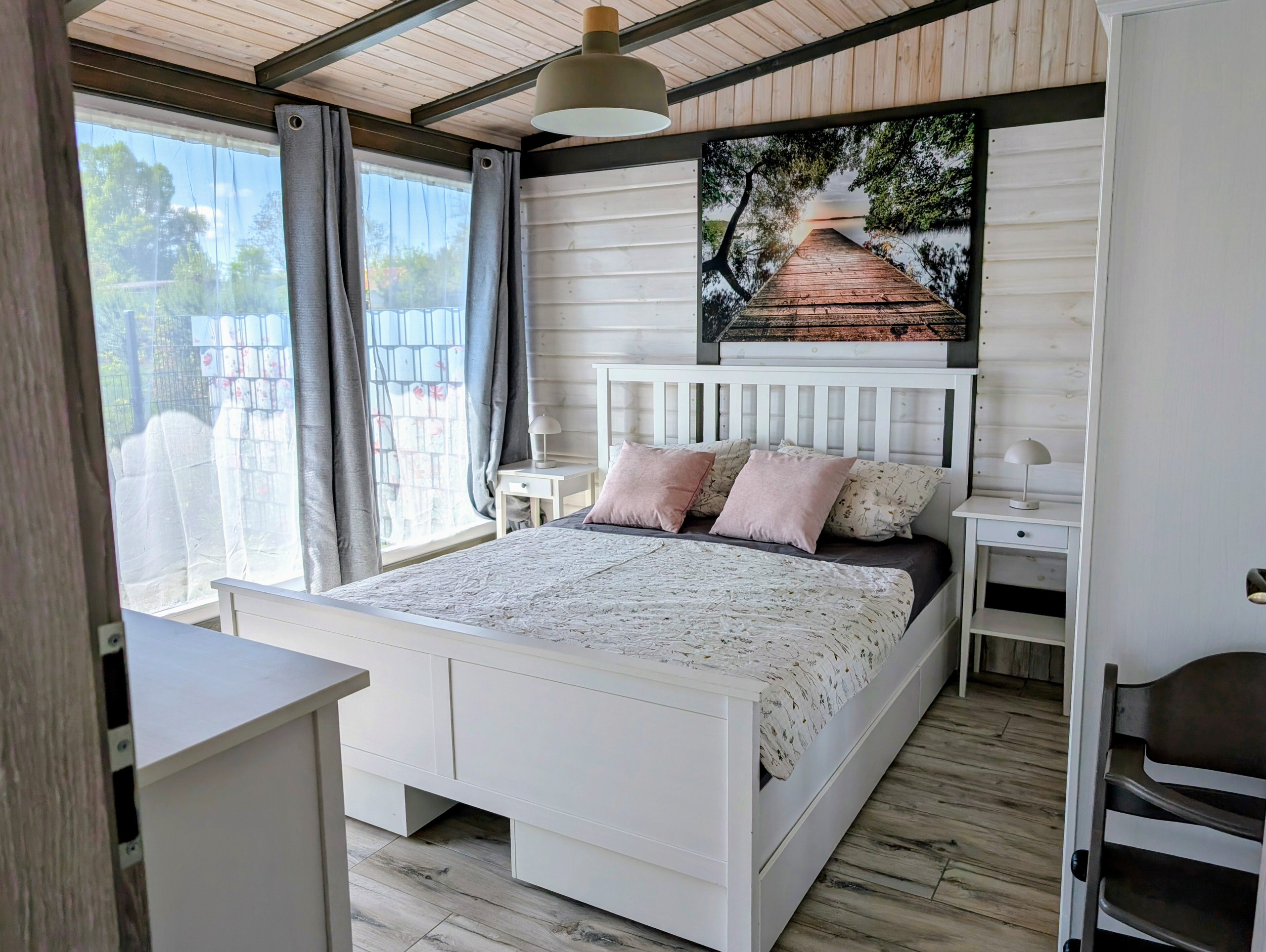 ferienhaus_magnolie-schlafzimmer-doppelbett